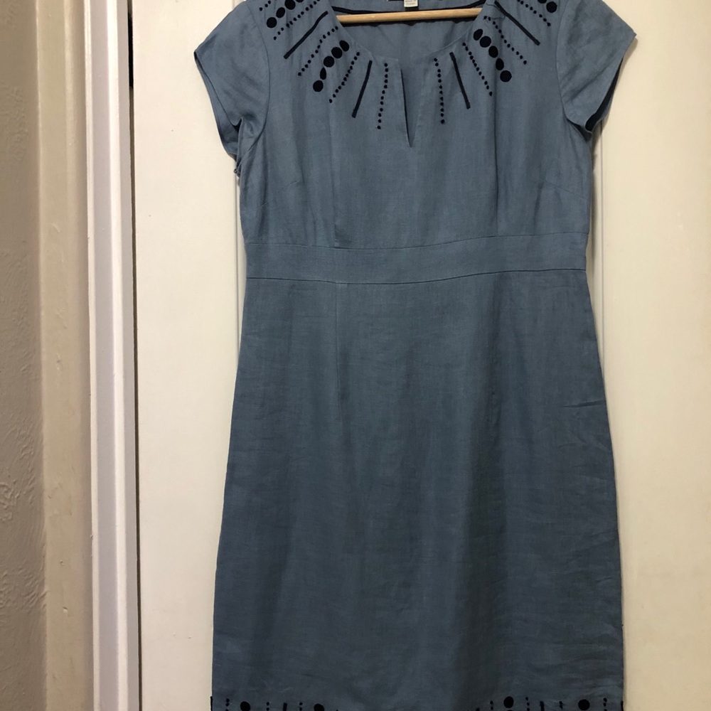 Bisen Light Blue Cap-Sleeve Dress with Decorative Accents size 8 - Picture 2 of 8